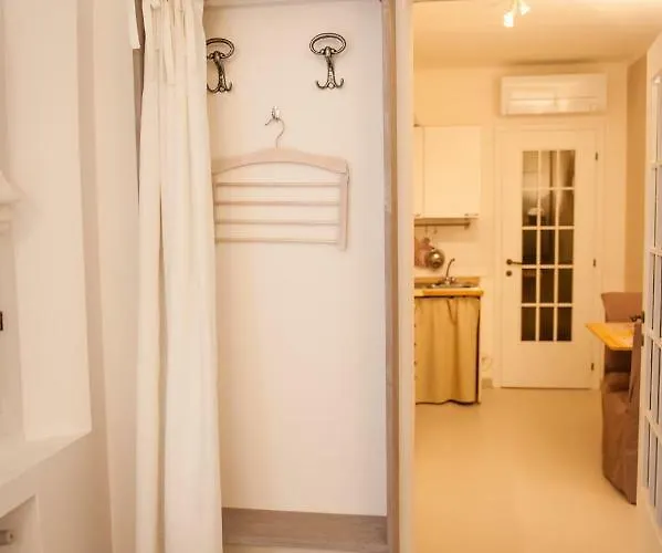 Апартаменты Little House