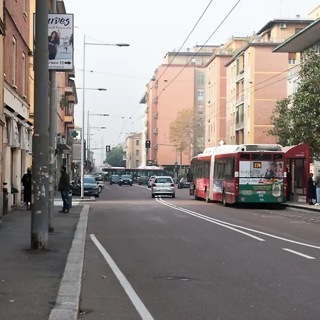 Little House * בולוניה